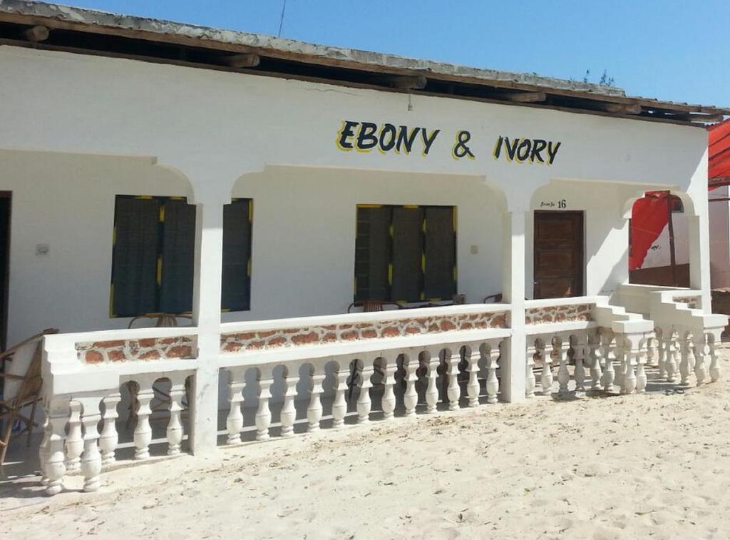 Ebony & Ivory Beach Bungalows Nungwi Exteriér fotografie